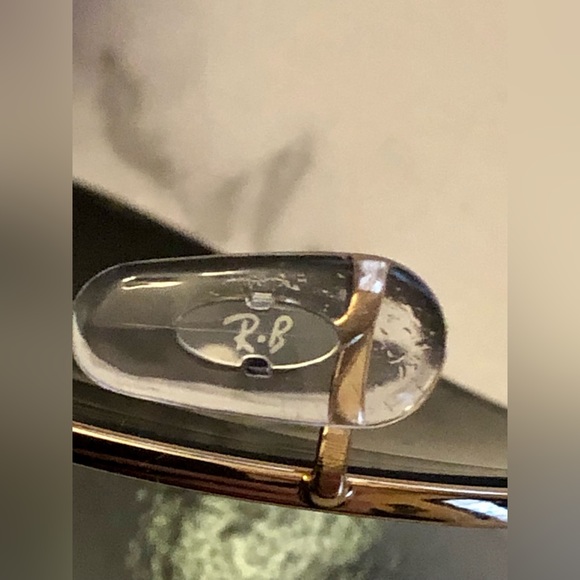 *SOLD* Authentic Ray Ban Polarized Aviators Gold Women’s 58 mm - Picture 8 of 12